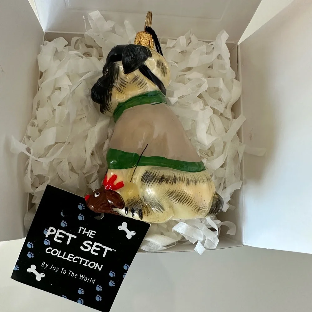 Joy to the World Bah Hum Pug Collectibles Ornament. Brand New In Box. - Picture 6 of 12